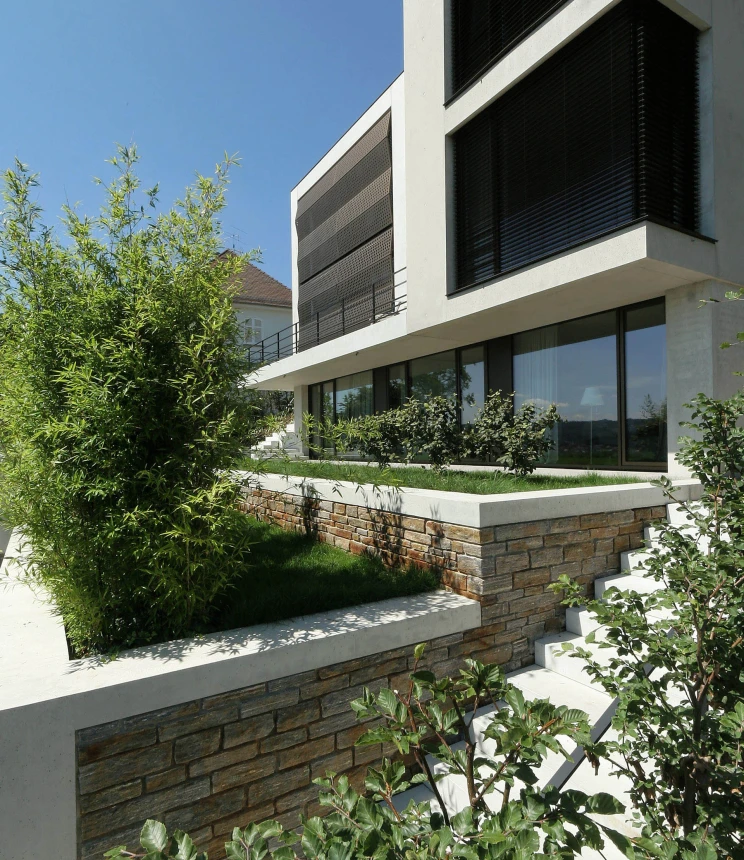Single Family House Stuttgart - outside plant - stair system