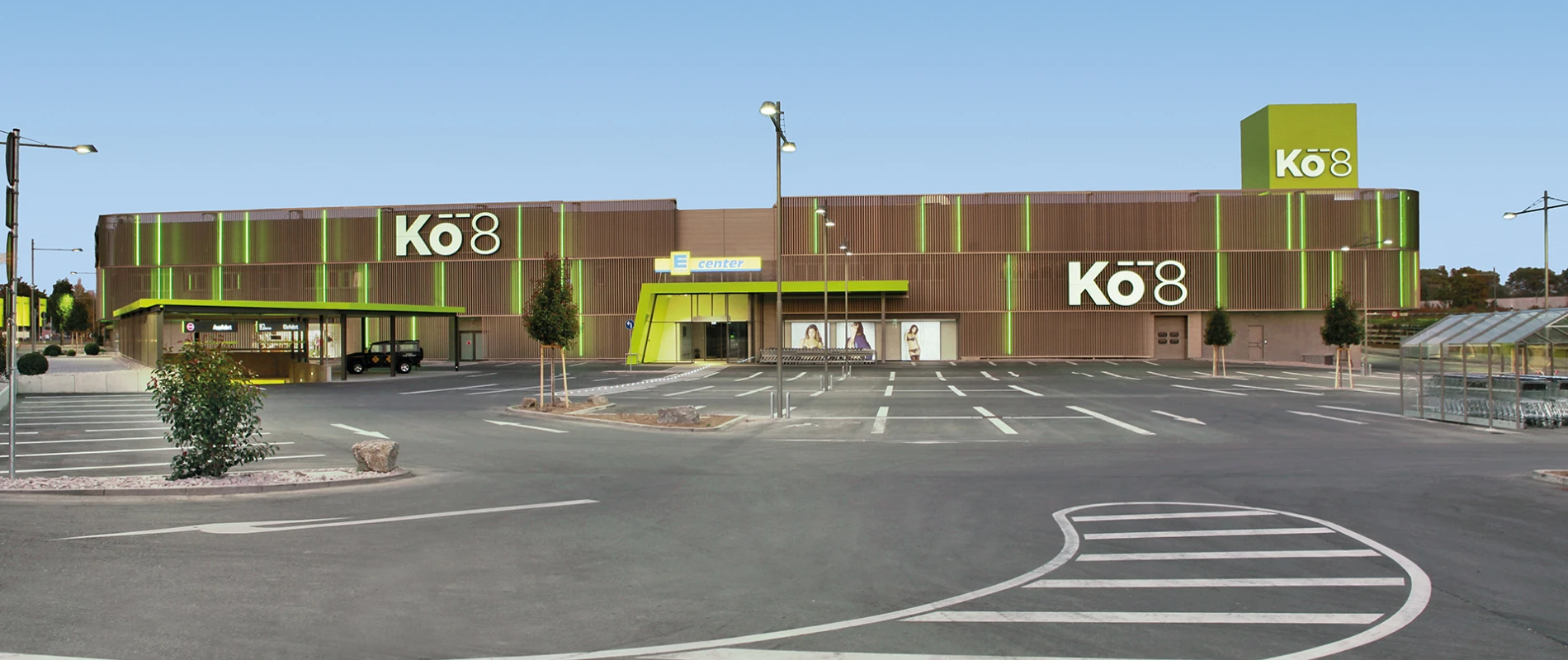 shopping centre - redesign from retail market - KÖ8 Köngen - parking spot and entrance 2