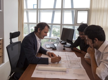mixed-used building complex - urban and architectural conception - Mondeal Square Ahmedabad - indoor - office - meeting